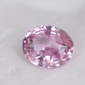 Ceylon Pinkish Padparadscha Sapphire Certified Oval  1.16 cart 7*5.8mm Sapphire for Engagement Ring, Unheated sapphire loose