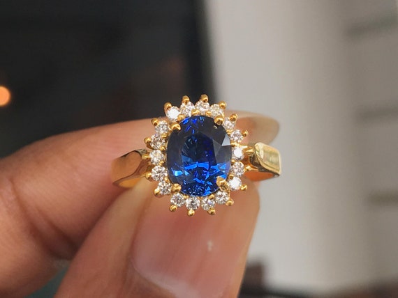 Sapphire Engagement Rings