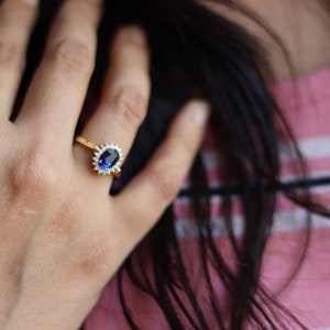 Ceylon Sapphire Engagement Rings,Princess Diana Blue Sapphire Ring Handcraft With 18K Yellow Gold,Kate Middleton Ring ,Engagement Rings Blue image 3