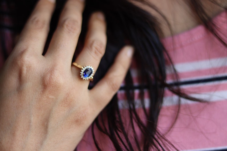 Ceylon Sapphire Engagement Rings,Princess Diana Blue Sapphire Ring Handcraft With 18K Yellow Gold,Kate Middleton Ring ,Engagement Rings Blue image 3