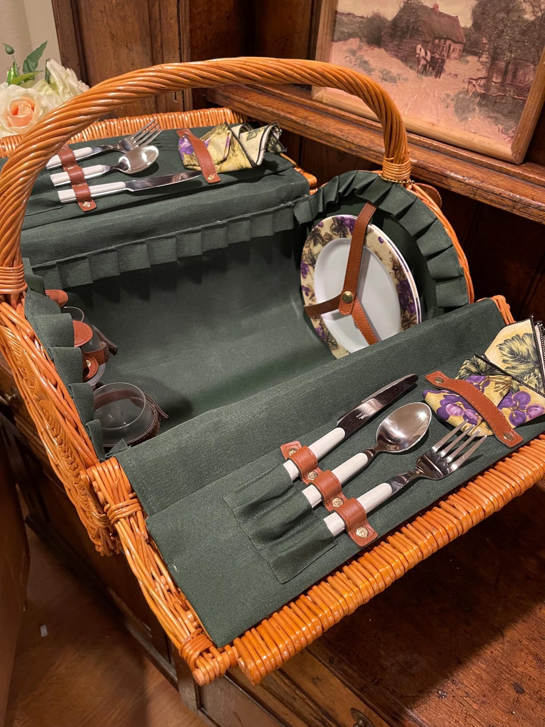Classic Wicker Picnic Basket for Two | Lined Picnic Hamper With Dishes ...