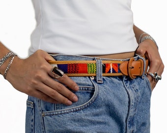 Retro Honey-Colored Belt with Colorful Weaving - 1-Inch Wide, Perfect for 70s, 80s, 90s