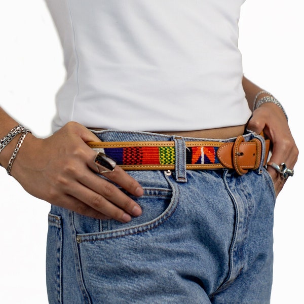 Ceinture rétro couleur miel avec tissage coloré - 2,5 cm de large, parfaite pour les années 70, 80, 90