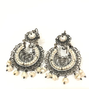 Filigree Oaxaca earrings, silver earrings, Mexican, Pearl, original pearl ,925 silver , Frida Kahlo,  Aretes redondos artesanales, zapotec