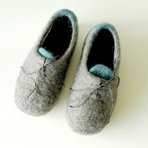Gray felted wool slippers with laces, unisex, dip-dye blue interior; handmade eco-friendly clogs-style house shoes.