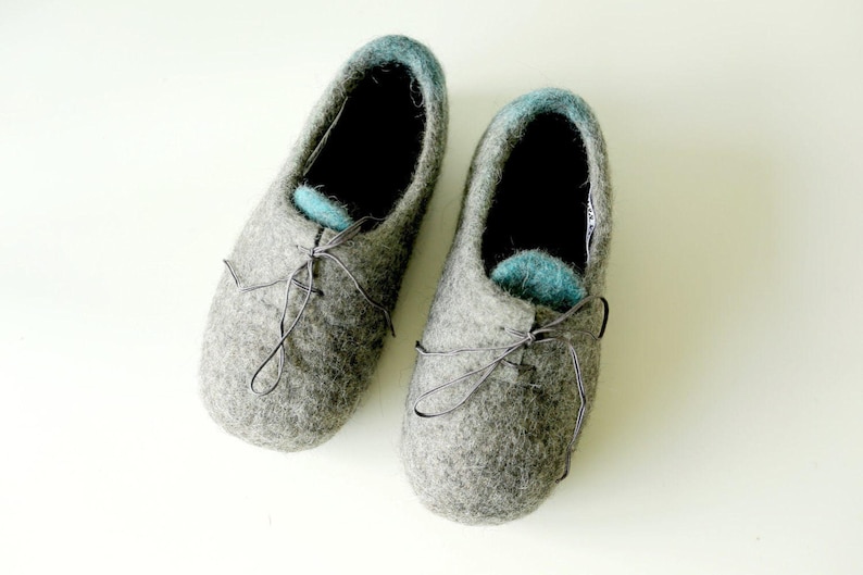 Gray felted wool slippers with laces, unisex, dip-dye blue interior; handmade eco-friendly clogs-style house shoes.