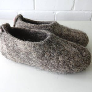 Minimalist Wool Clogs, Natural Mules, Hygge Home Shoes, Barefoot Style, Unisex Slippers