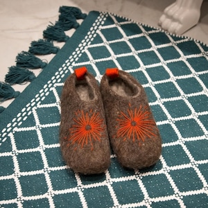 Boiled Wool Clogs, Gray Felted Mules, Embroidered Sun Slippers, Minimalist Lounging Shoes
