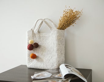 Natural felt womens handbag / felt shopping grocery bag