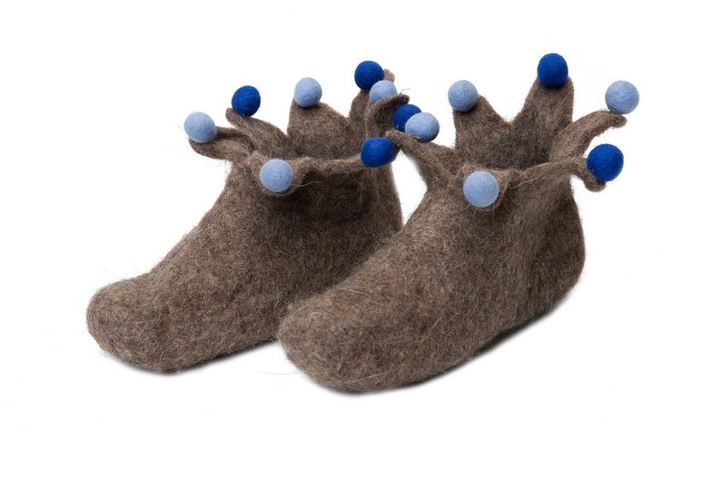 Felted wool slippers for women and men unisex / felt wool boots with pompoms / wool slippers / boiled wool slipper boots handmade image 4