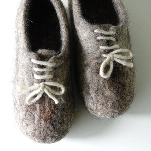 Felt felted wool slippers / clogs / house shoes / mules / woman&#39;s/men&#39;s unisex minimalist white ties / handmade using eco friendly wool