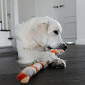 Natural eco friendly felt wool pet toys / natural durable toys for pets