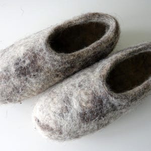 Pantufas de lã feltrada à mão, tamancos de lã fervida, mules ecológicas, conforto unissex para casa
