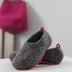 Felt felted wool slippers for women / wool clogs / boiled wool house shoes / felt mules for women / eco wool / handmade image 4