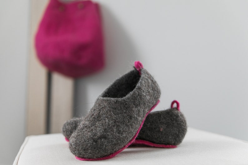 Felt felted wool slippers for women / wool clogs / boiled wool house shoes / felt mules for women / eco wool / handmade image 4