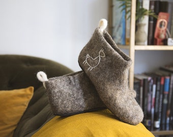 Felt felted boiled wool slipper boots for men and women with sole - House shoes - Wool clogs - Felt mules - Eco friendly - Perfect gift