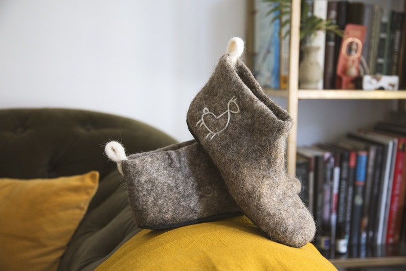 Felt felted boiled wool slipper boots for men and women with sole House shoes Wool clogs Felt mules Eco friendly Perfect gift image 1