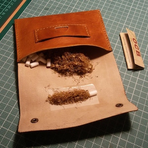Blague à tabac faite main, Cuir pleine fleur, Cousu main