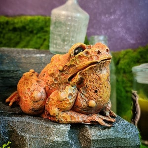 Crapauds couleur merveille figurine artdoll décoration de Noël décoration de Noël grenouilles de conte de fées witchy cadeau magique pour son fantasme d'animaux de saison fantasmagorique