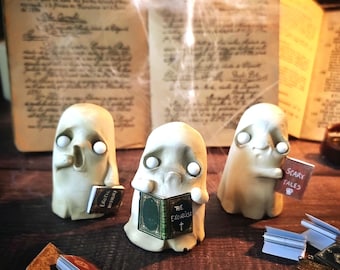 GHOST FIGURE - artdoll ,home spooky decor, halloween ,set ,haunted creepy cute ,ghost stories, terror decor witchy
