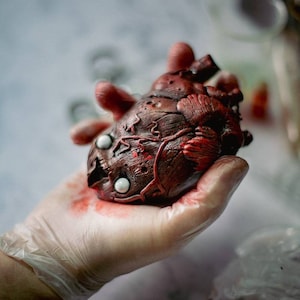 Zombie Heart - Art Doll - Halloween decor Creepy Horror Valentines day love 2023 toy bloody gothic heart spooky tattoo