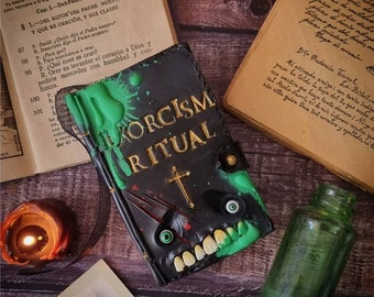 EXORCIST RITUAL- terror home decor spooky exorcist halloween haunting spirits dark book witchy gohst scary ouija