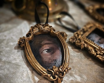 EYE FRAME DECOR- christmas hang decoration vintage frame eye bizarre gift christmas tree home spooky decor victorian style