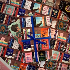 Modern Books Wrapping Paper | Bookish Gift Wrap | 660mm x 480mm | BookTok - ACOTAR, Colleen Hoover, Song of Achilles and more! image 1
