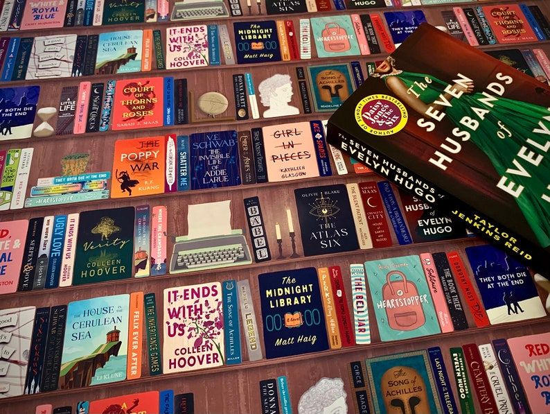 Modern Books Wrapping Paper | Bookish Gift Wrap | 660mm x 480mm | BookTok - ACOTAR, Colleen Hoover, Song of Achilles and more! image 3