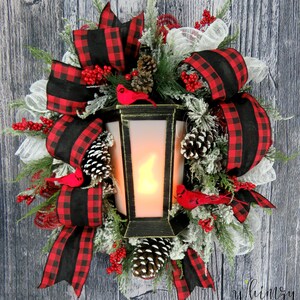 Cardinal Christmas Lantern Wreath – Rustic Winter Holiday Decor