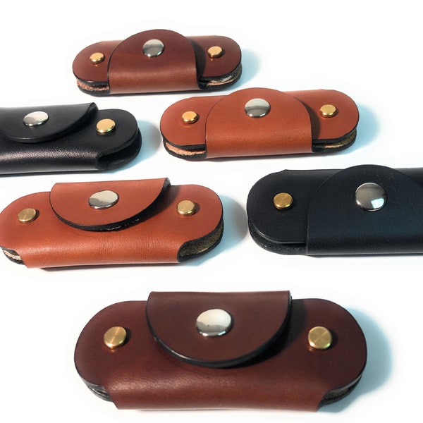 Slim leather keyholder, Personalized Slim leather keyfob, Leather keyfob , Leather keychain, Keyfob, Leather key holder, Personalized keyfob