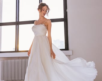 Lara | Sexy open back wedding dress | Lace Wedding Dress | Wedding Dress with pleats | Wedding Dress with Pearls | Corset wedding Dress
