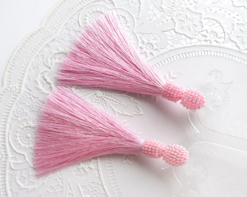Pink silk tassel Beaded tassel earrings Pink stud tassel earrings Oscar de la renta earrings Pink clip on tassel earrings Seed bead earring