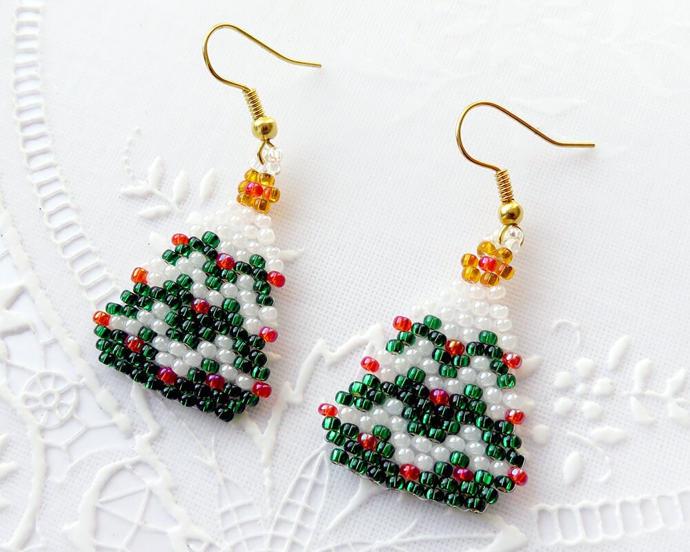 Green Christmas Tree Earrings Xmas Earrings Long Beaded Etsy