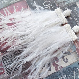 Natural Ostrich Feather Earrings White clip on earrings Beads tassel earrings Oscar earrings Seed bead Bridal shower Statement Earrings