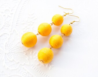 Ambergele Bon Bon oorbellen Ball drop Lange oorbellen Les bonbons Oorbellen Pom Pom Oorbellen Lange franje oorbellen Gele BonBon oorbellen