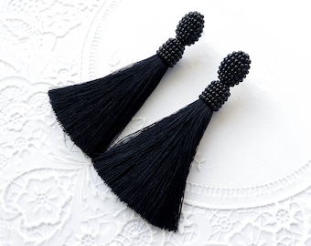 Dangle Beaded tassel earrings Black Oscar clip on earrings Long black silk tassels earrings Oscar fringe earrings Seed bead silk earrings