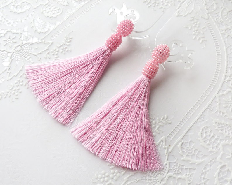 Pink silk tassel Beaded tassel earrings Pink stud tassel earrings Oscar de la renta earrings Pink clip on tassel earrings Seed bead earring
