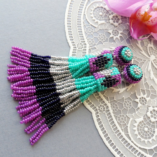 Boucles d'oreilles perlées gland Long Seed perles Dangle clip sur gland Oscar de la Renta boucles d'oreilles Purple Navy Silver turquoise Boucles d'oreilles Fringe