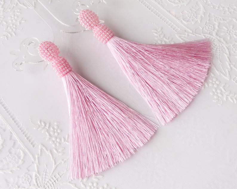 Pink silk tassel Beaded tassel earrings Pink stud tassel earrings Oscar de la renta earrings Pink clip on tassel earrings Seed bead earring