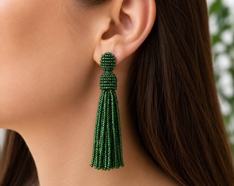 Pendientes de borla larga verde con cuentas Short Clip pendientes Oscar de la Renta pendientes semilla perla verde pendientes declaración joyería de celebridades