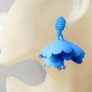 Blue Flower beaded earrings Long Flower earrings Seed beads earrings Oscar de la Renta Floral petals Holiday Statement Clip on Stud earrings