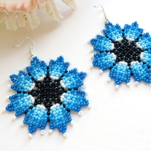 Huichol earrings Sky Blue flower earrings Native Mexican earrings Seed bead earrings Long Beaded earrings Floral Ocean Blue earrings