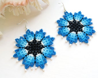 Huichol earrings Sky Blue flower earrings Native Mexican earrings Seed bead earrings Long Beaded earrings Floral Ocean Blue earrings