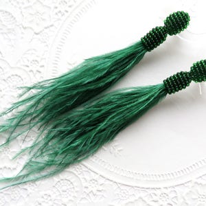 Green Feather Earrings Long Beaded tassel earrings Emerald earrings Ostrich Feather Seed beads Stud Oscar earrings Clip on tassel earrings