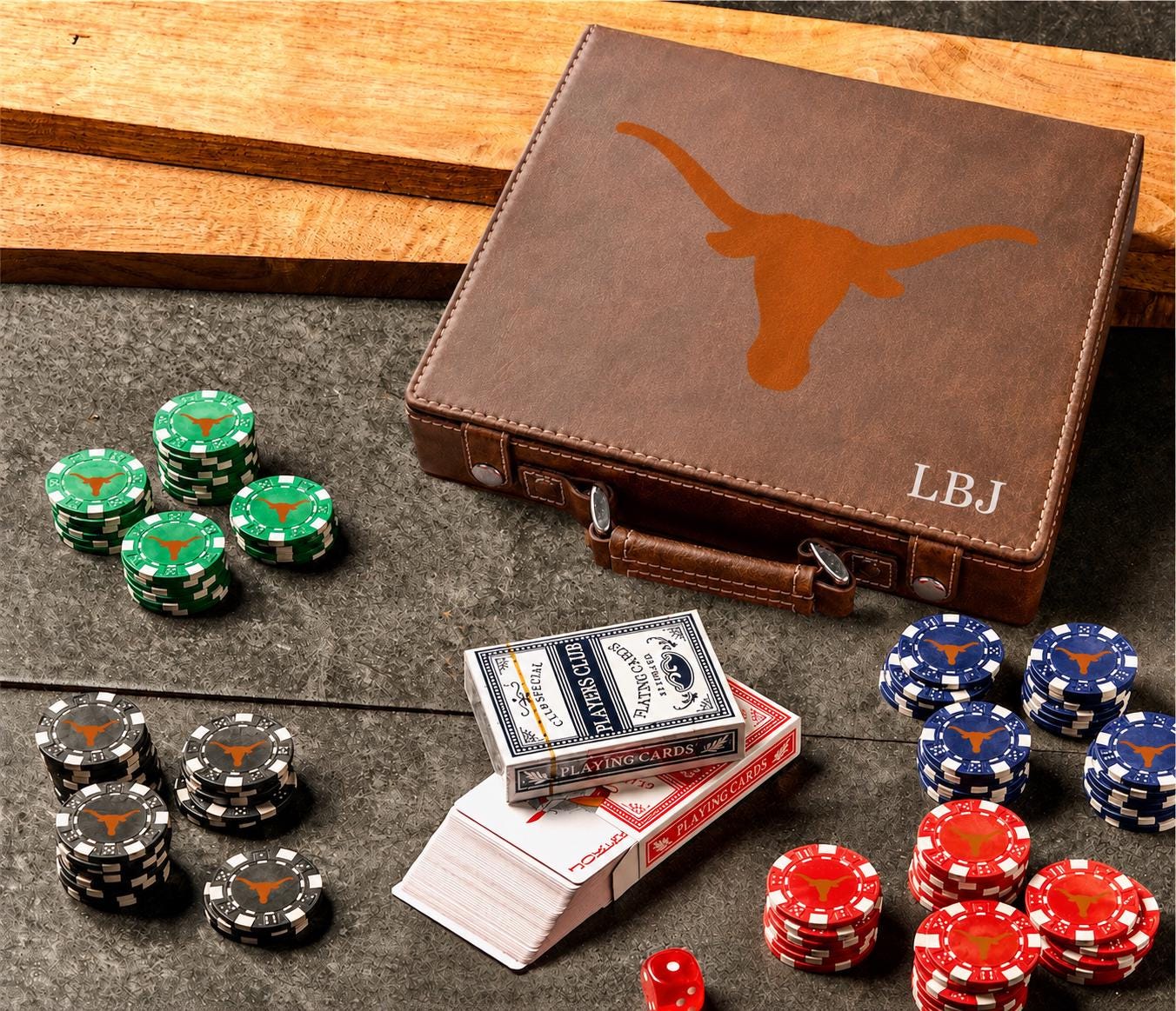 Officially Licensed Texas Longhorn Leather Poker Set – NCAA