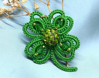 Four leaf clover pendant, St Patrick Day gift, Lucky shamrock pendant for women and men
