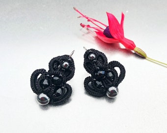 Black earrings, Small Earrings, Dainty earrings for women, Hematite earrings in Victorian style