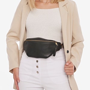 Black leather fanny pack women Leather belt bag Bum bag for her Leather fanny pack gold silver hardware Hip bag for women Girlfriend gift