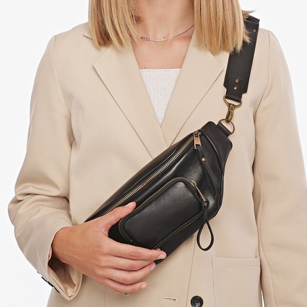Genuine leather sling bag for men & women triangle crossbody Black leather banana bag Belly bag with strap Unisex fanny pack Hip belt bag